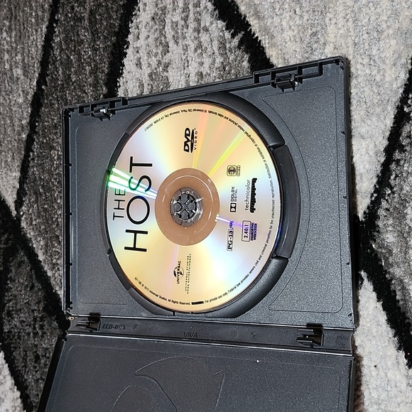 THE HOST SCI-FI ROMANCE THRILLER DVD MOVIE - Picture 6 of 8